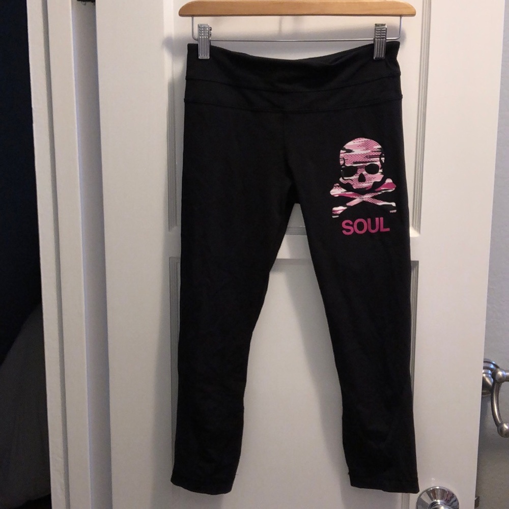 Lululemon run inspire crops all black w SoulCycle